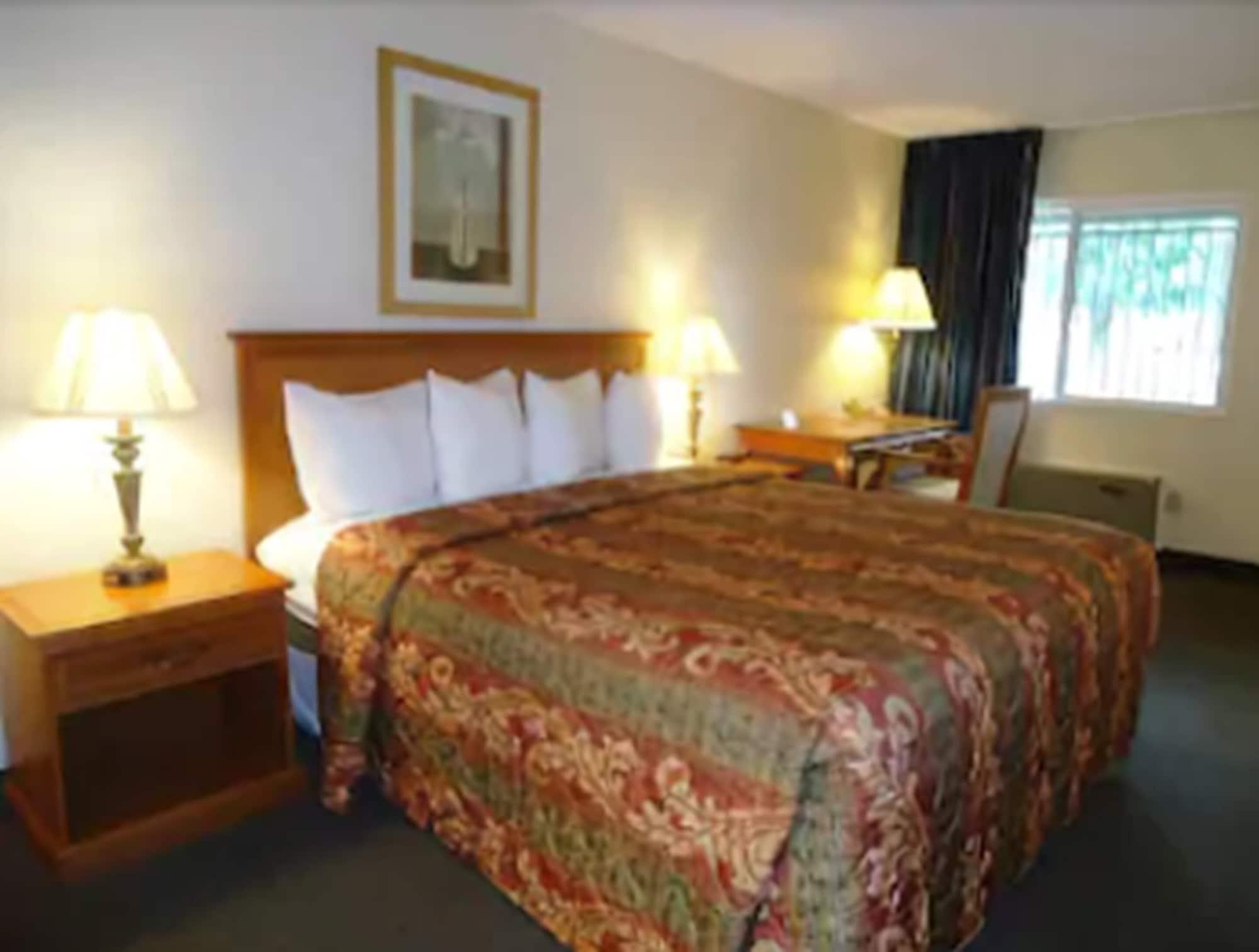 Travelodge By Wyndham Hemet Ca Phòng bức ảnh