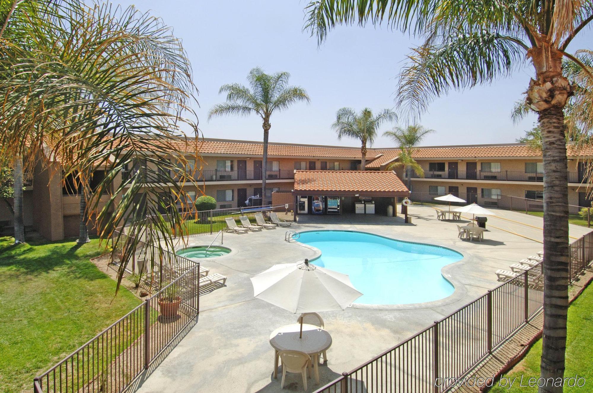Travelodge By Wyndham Hemet Ca Ngoại thất bức ảnh